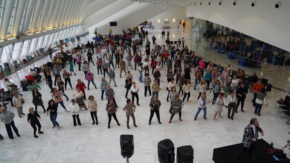 Imagen Los centros sociales celebran la primavera con una gran fiesta en el Palacio de Exposiciones y Congresos Ciudad de Oviedo