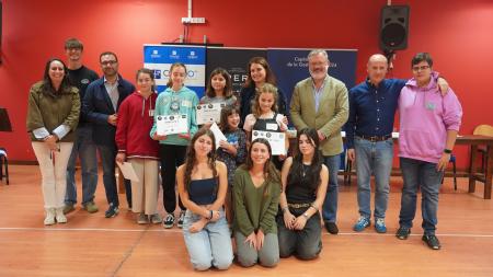 Un plato de pasta inspirado en Italia y Cangas del Narcea y un tiramisú con marañuelas, conquistan el concurso gastronómico "El barbero de Sevilla"